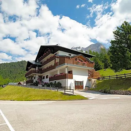 Panorama Hotel 4*